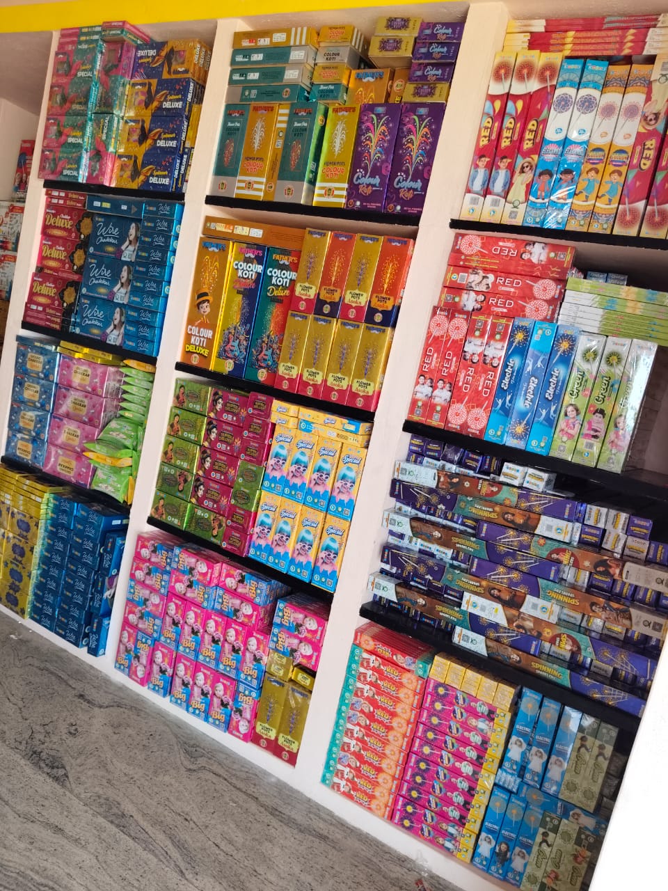 Eraniyan Pyro Park Cracker Shop