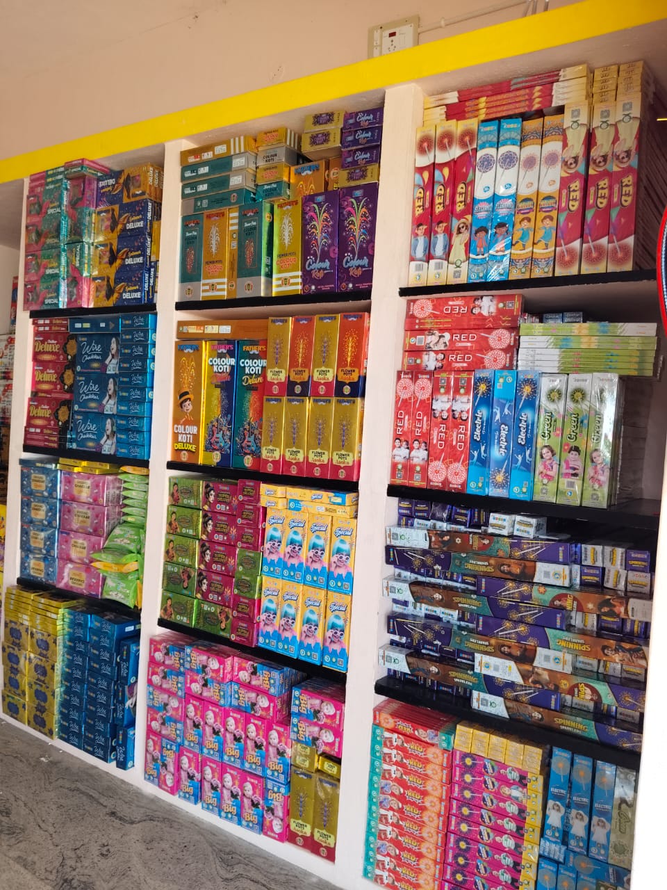 Eraniyan Pyro Park Cracker Shop